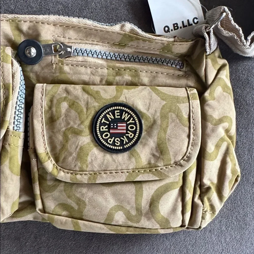Unisex Adult Kids Camo Crossbody Shoulder Bag Zip Pockets Adjustable Strap NWT